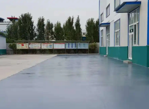 玉林彩色路面喷涂翻新的材料对冬季